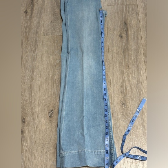 Anthropologie Pilcro High Rise Bootcut Jeans. Size 27 - Picture 9 of 9